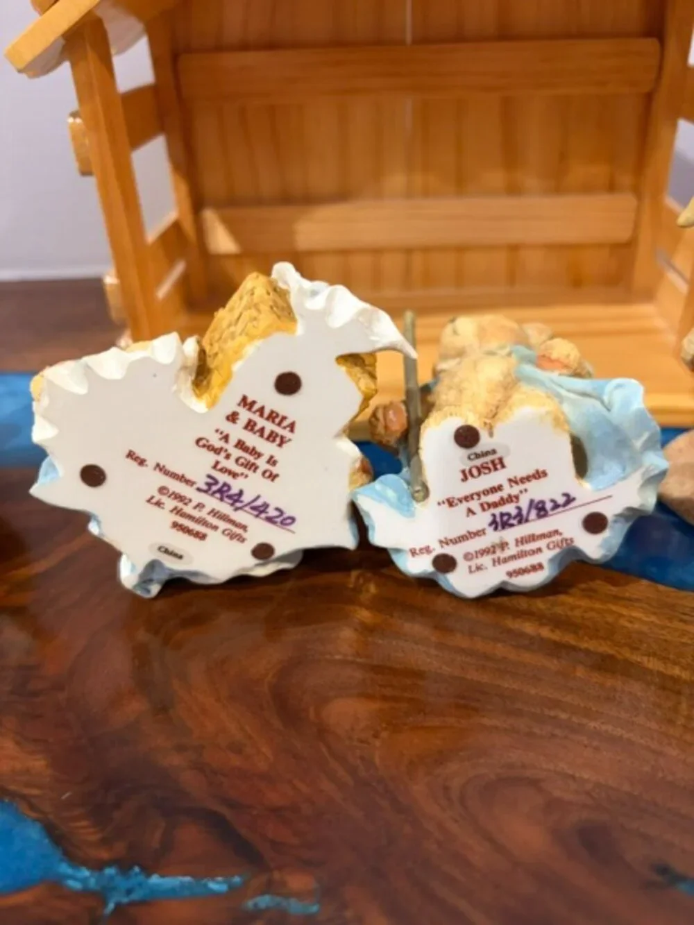 Cherished Teddies 11 Piece Nativity Set with Creche